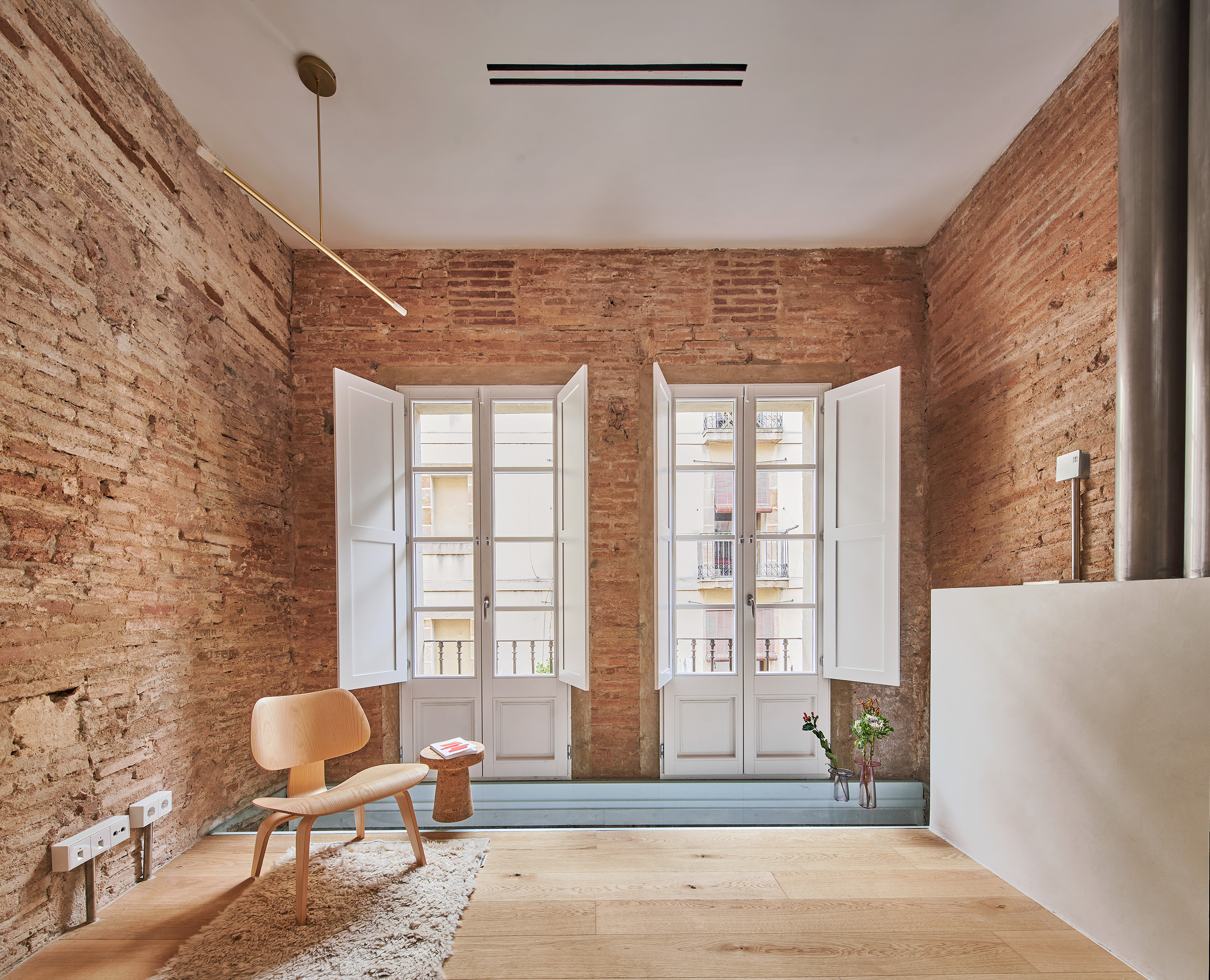 living room interior, Photo by JosÃ© Hevia