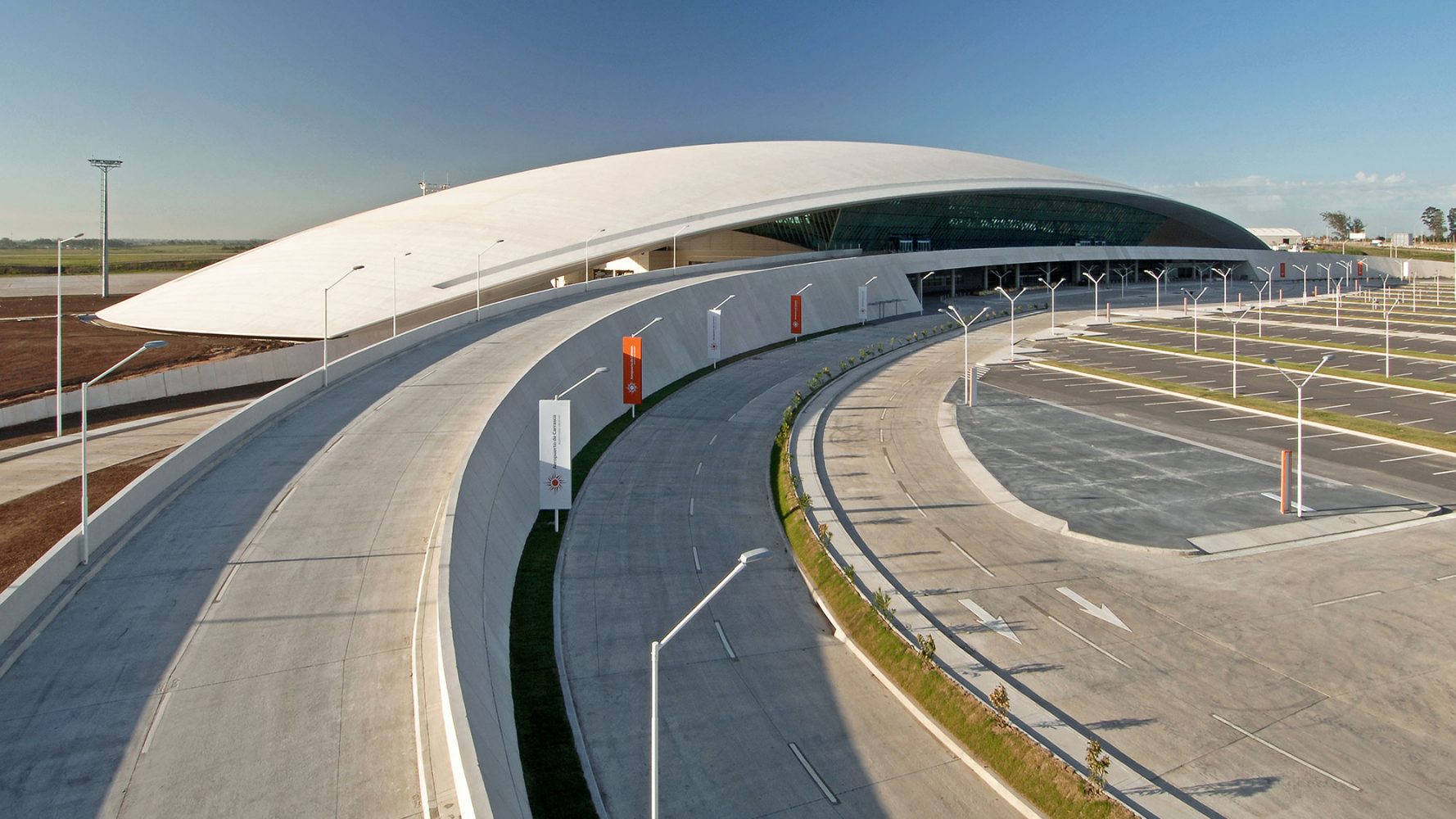 New Terminal Carrasco International Airport, Source by Rafael ViÃ±oly Architects
