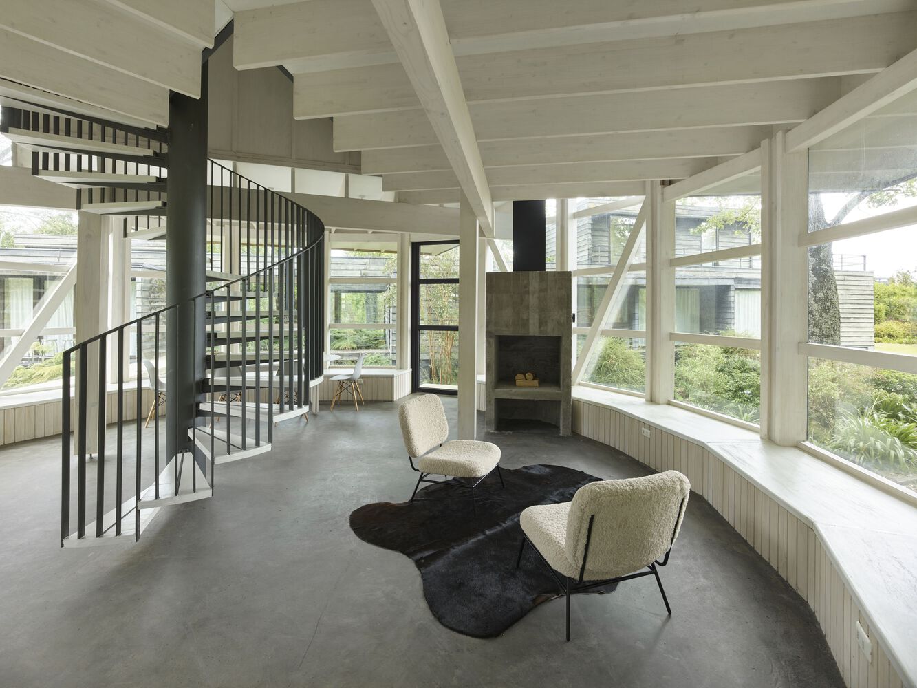 Interior view of the 1st floor Coquique House, Photo by Roland Halbe