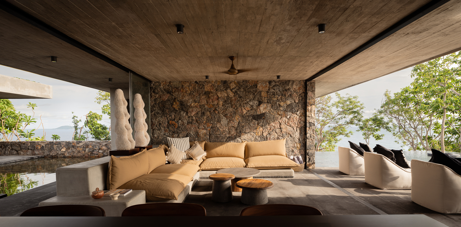 Living room Casa Mateo, Photo by Cesar Belio