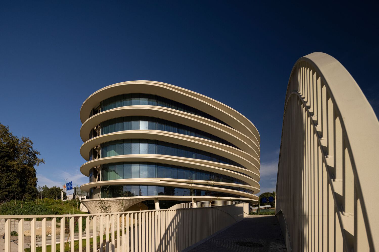 ICON Douro Building by LuÃ­s Pedro Silva (cr: Fernando Guerra)