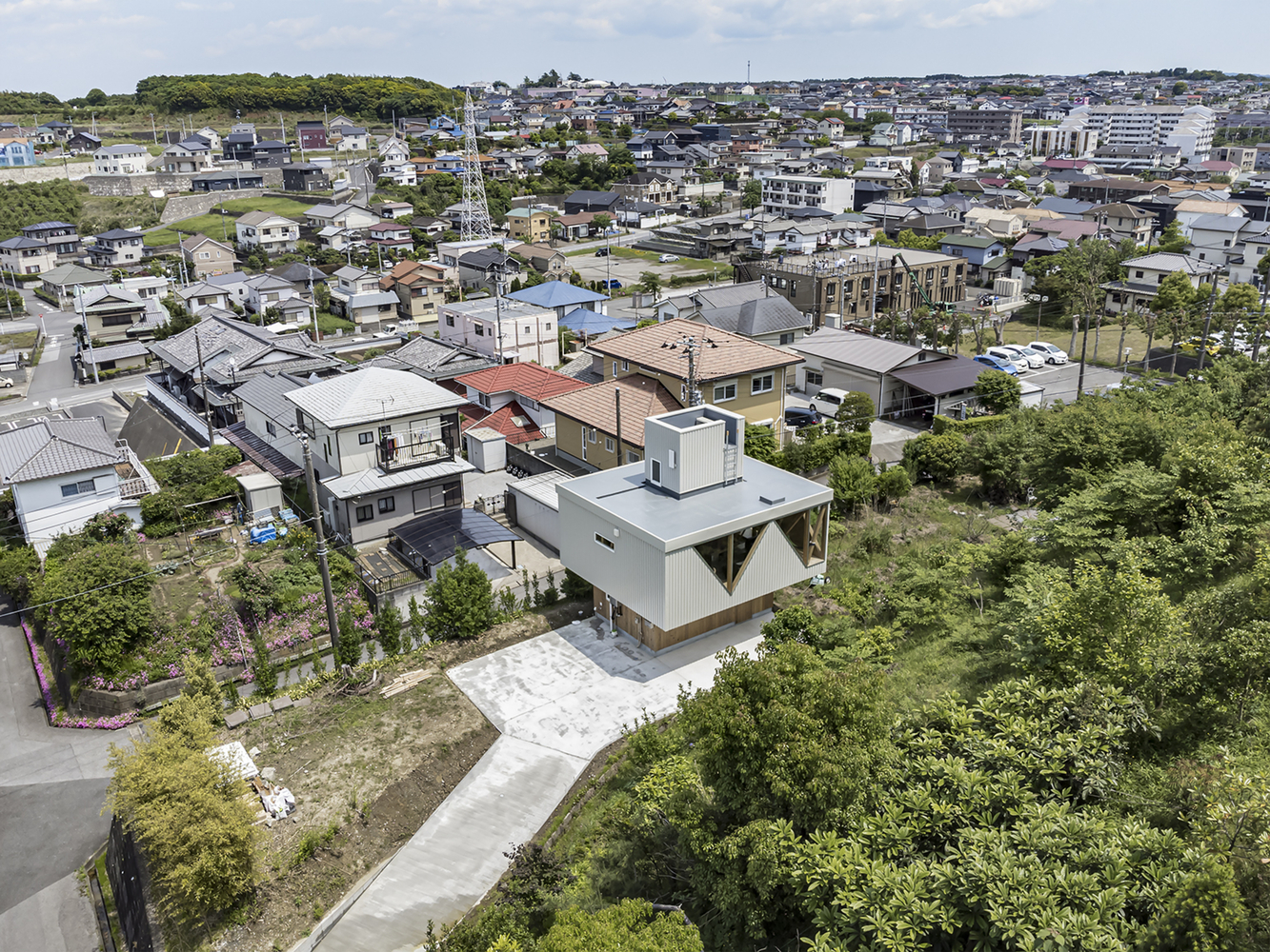 Bird View House for G, Photo by Chiba Masato