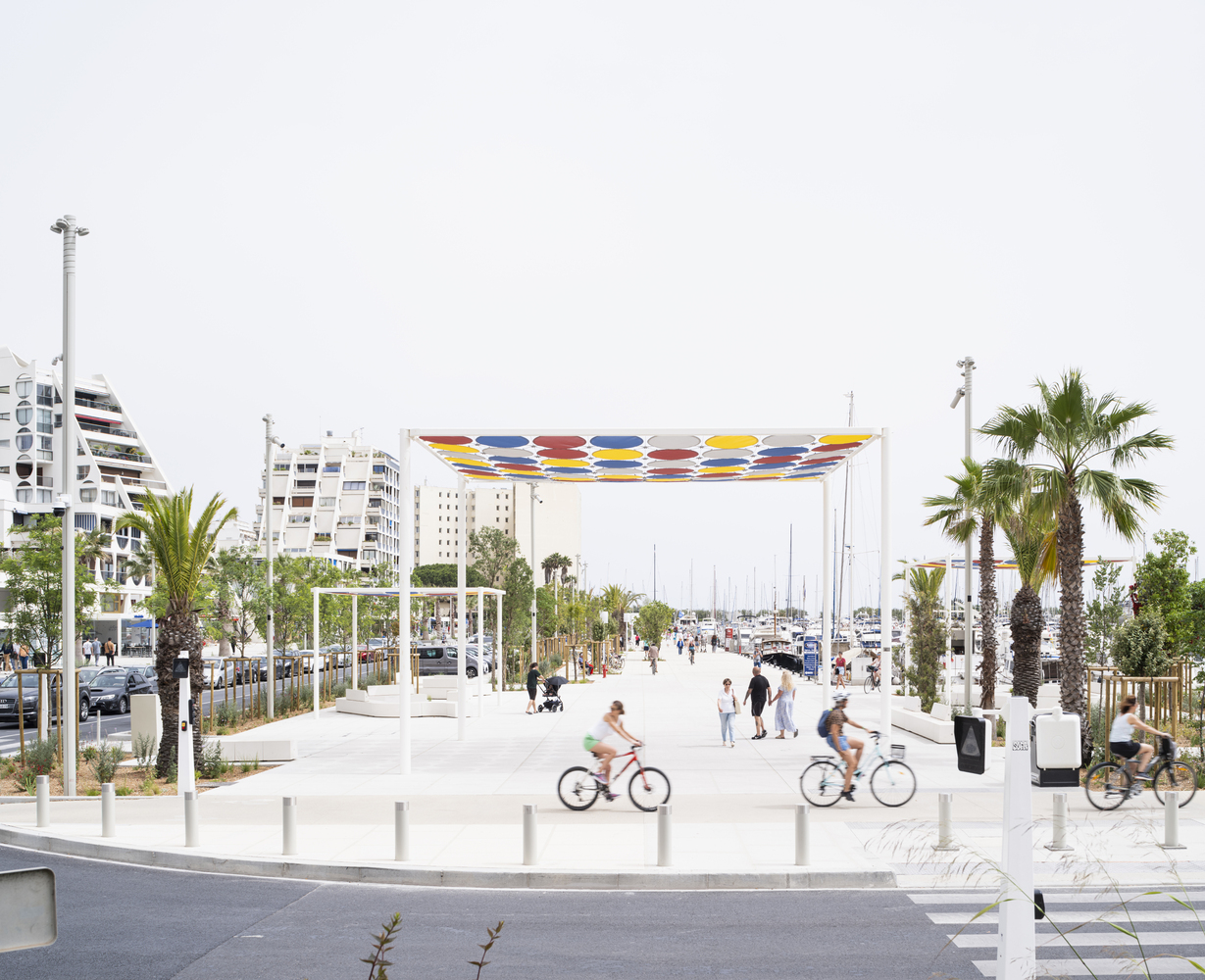 La Ballade Promenade by Leclercq AssociÃ©s (cr: Permitin Andrey)