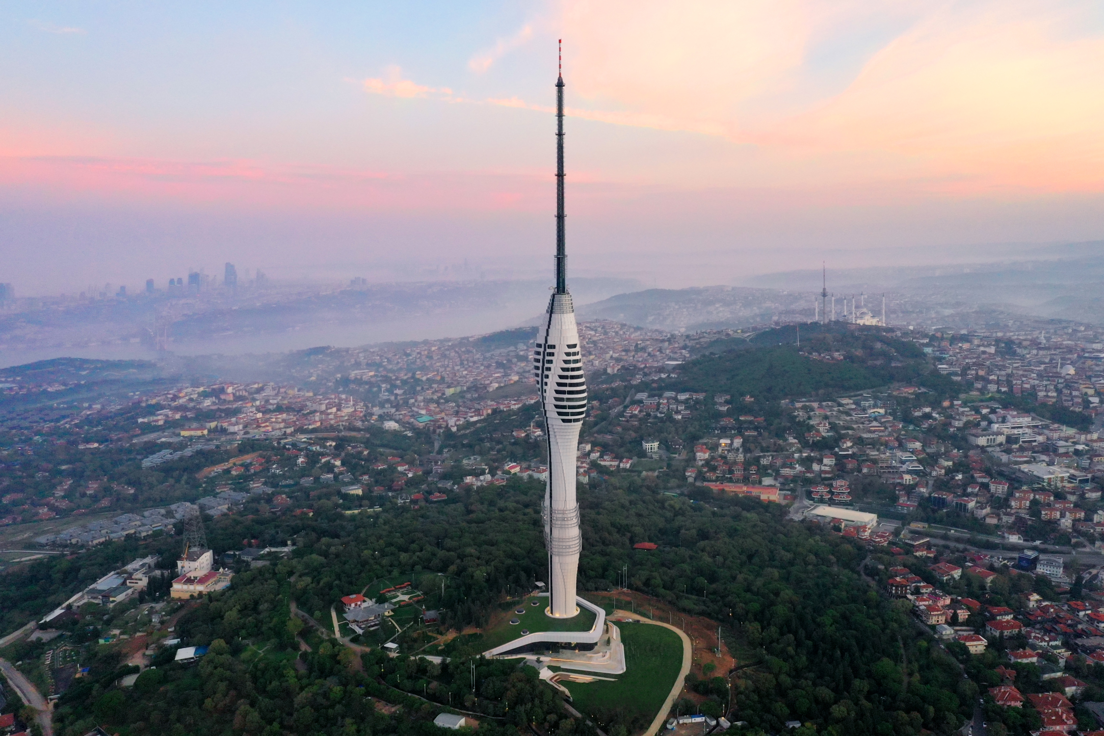 Istanbul TV & Radio Tower by Melike Altinisik