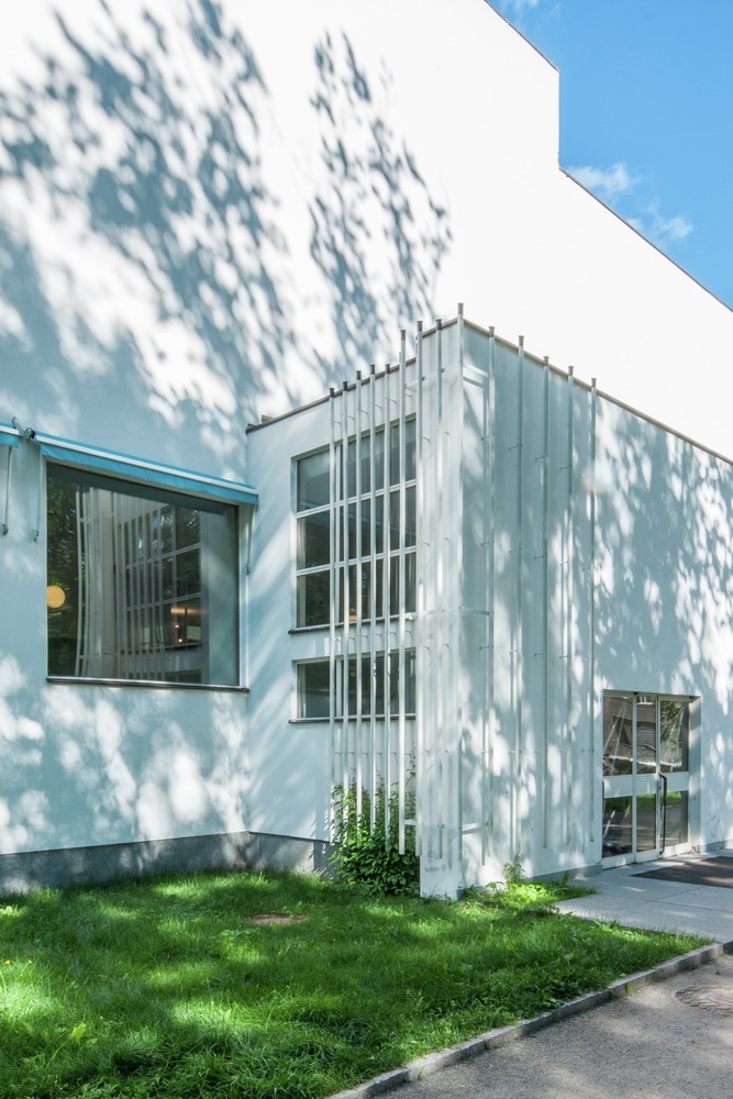 Viipuri Library all-white facade