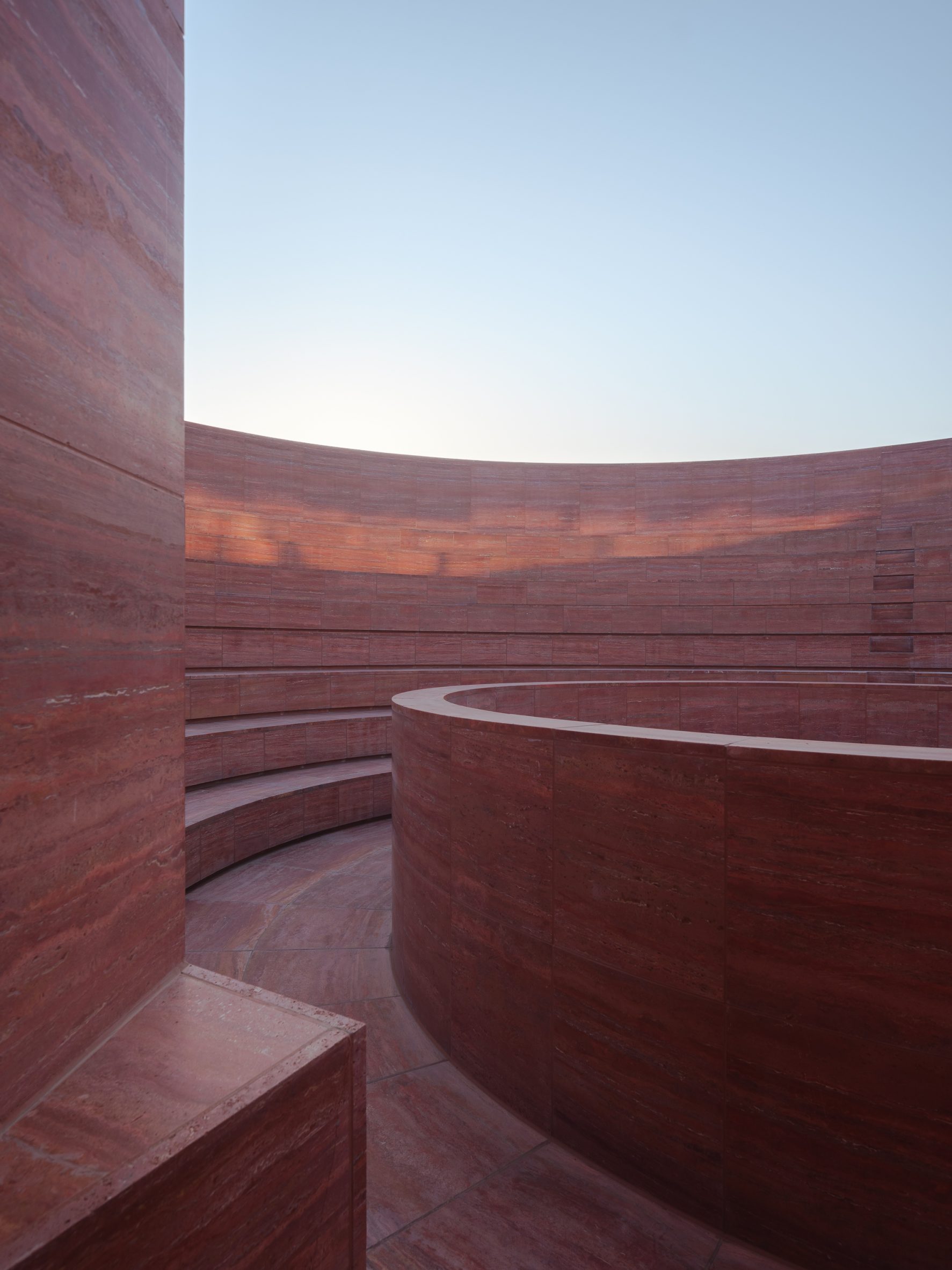 Qujiang Museum of Fine Arts amphitheater area, Photo by Zhu Runzi