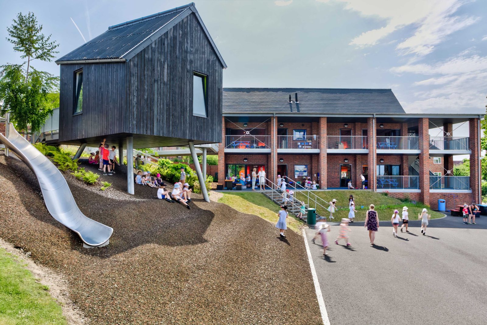 Main courtyard of Primary School's 'Tree House', Photo by Tom Glendinning