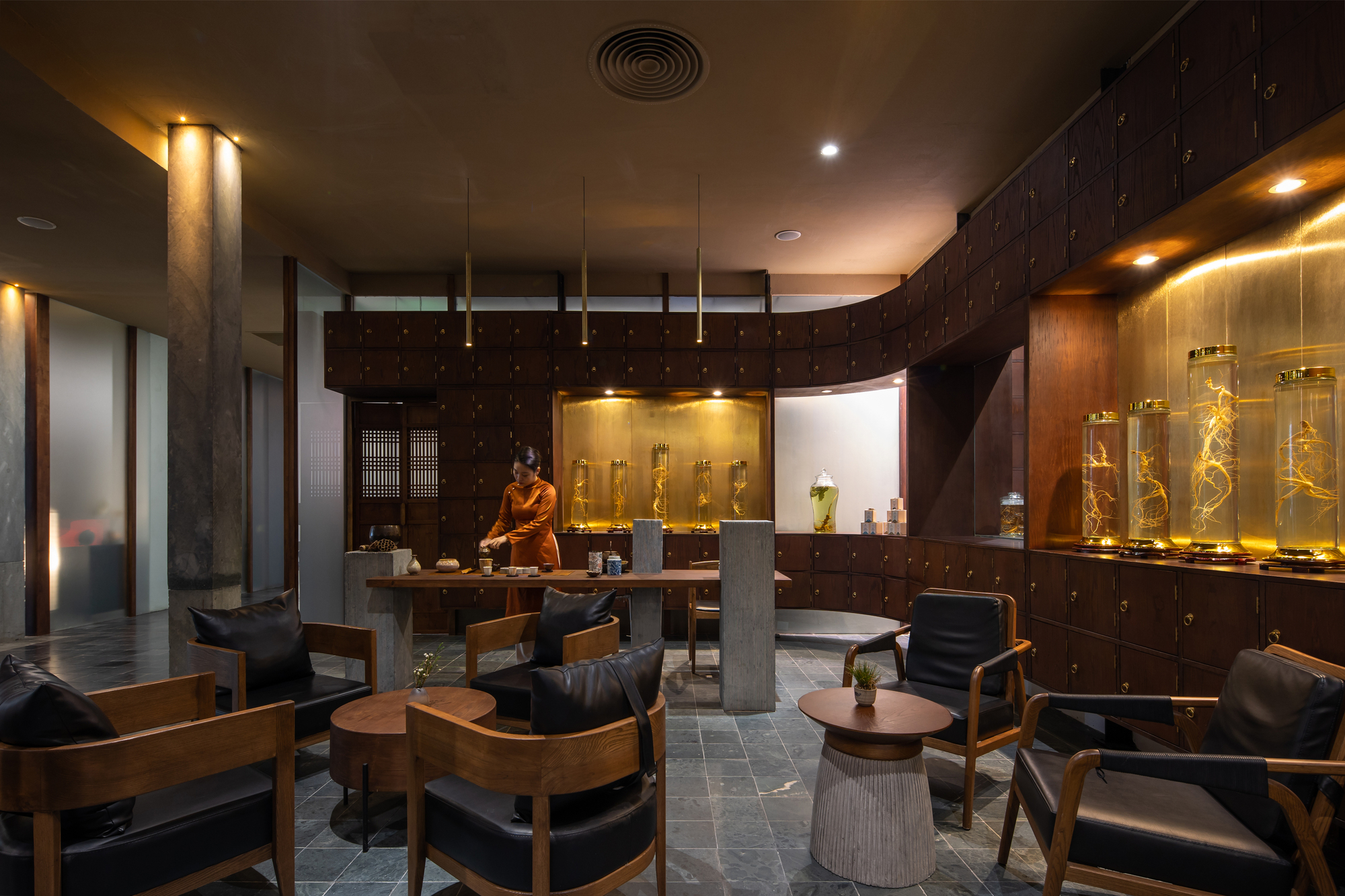 Phong Kham Ycht traditional clinic by ODDO Architects 