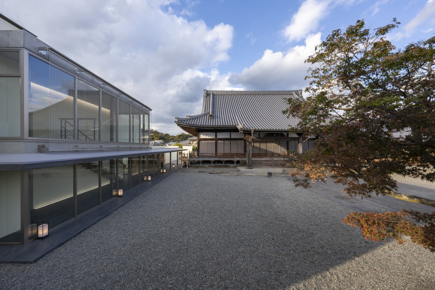 Ossuary Hall in Myorenji Temple (cr: Tetsuya Ito)