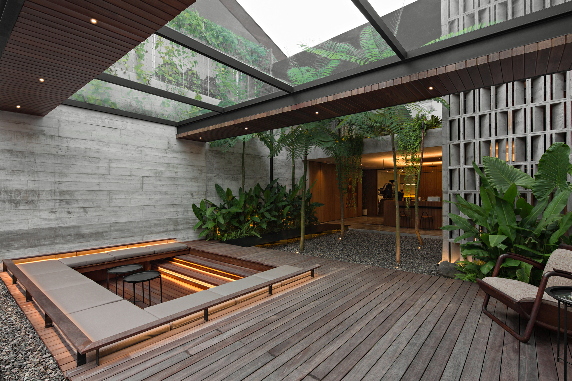 Publichood Roastery Pejaten as hidden sanctuary. (cr: Mario Wibowo)