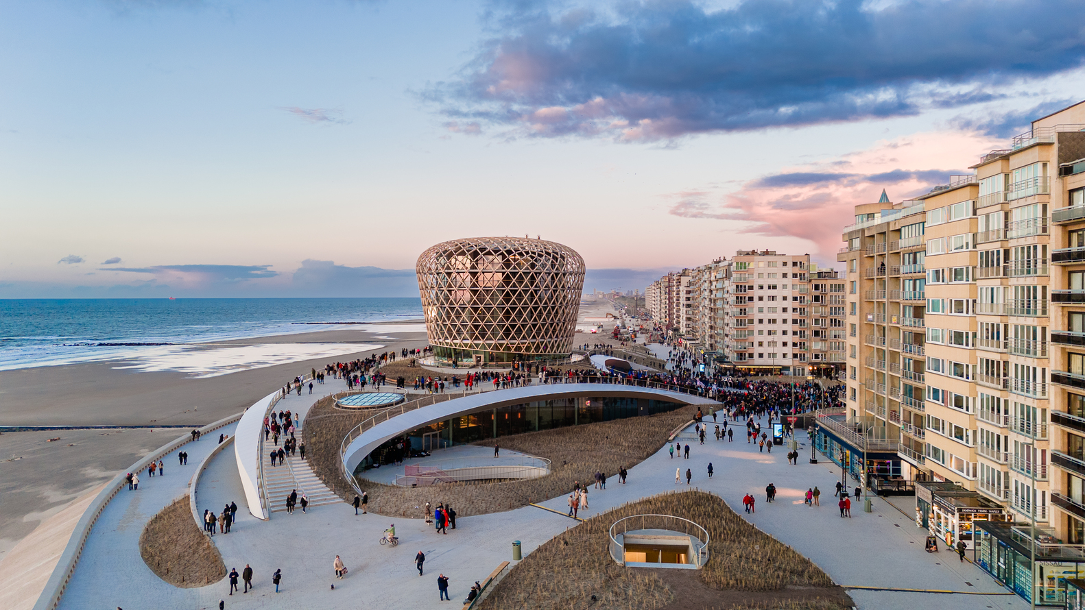 Silt Middelkerke by architectural studio ZJA + Bureau Bouwtechniek + OZ + DELVA Landscape Architecture (cr: Stefan Steenkiste).