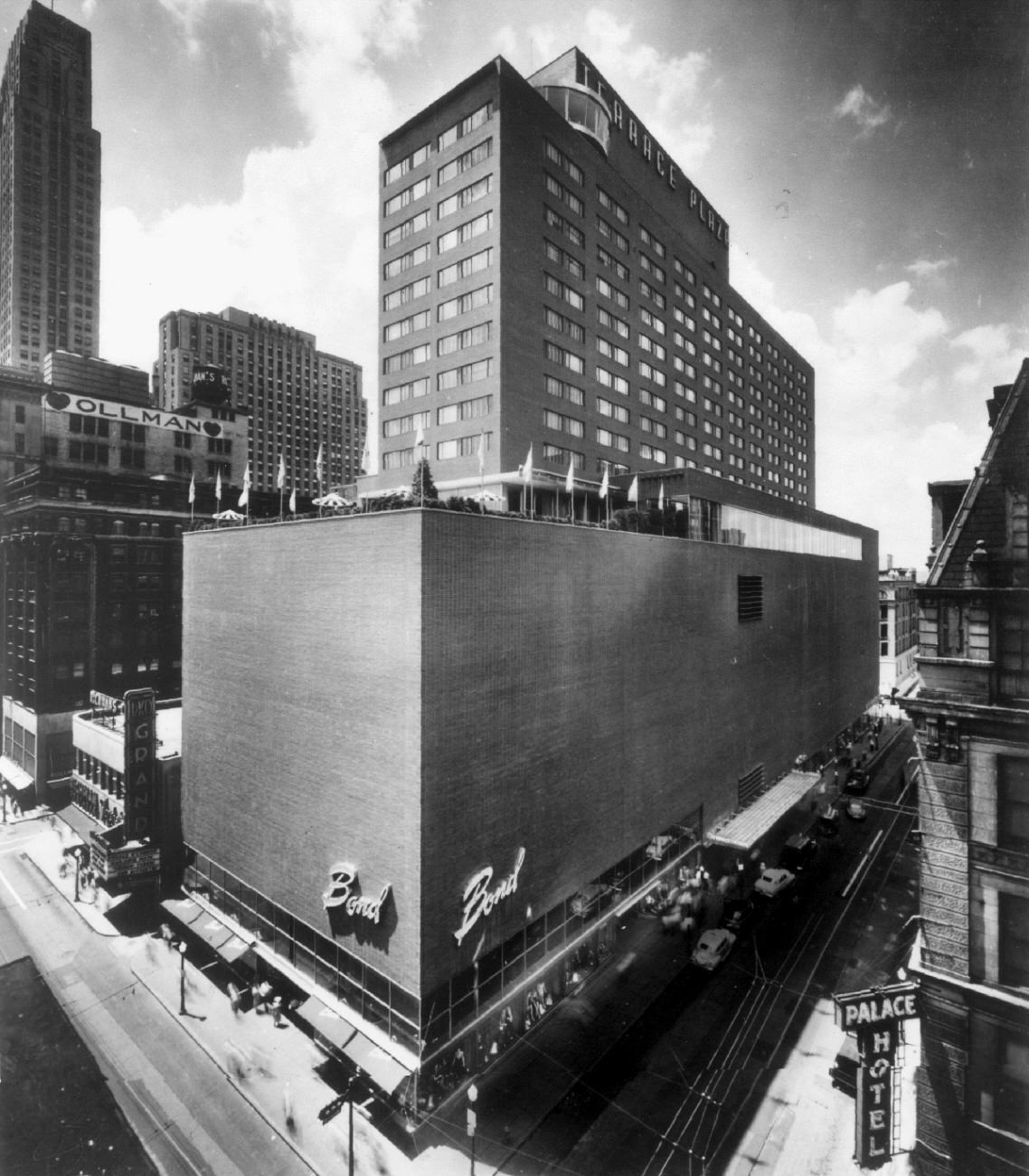 Terrace Plaza Hotel by SOM (Photograph by Ezra Stoller)