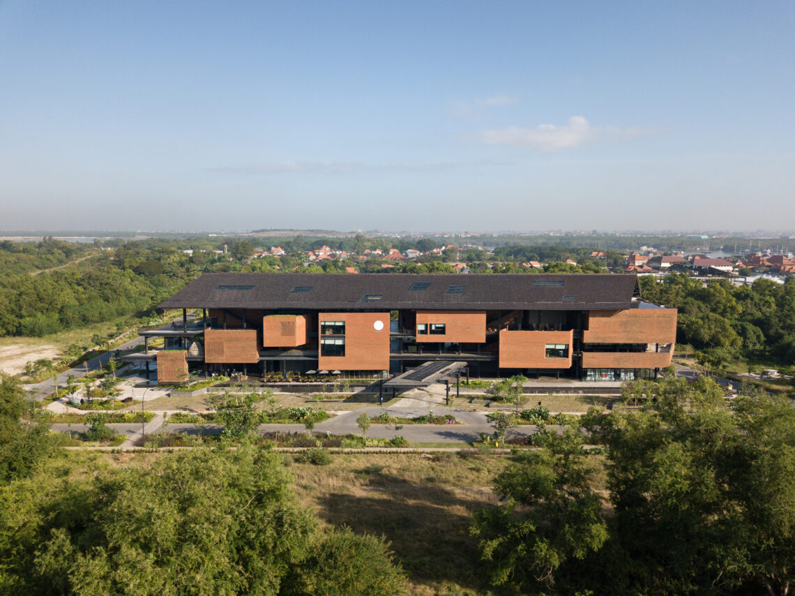 united in deversity campus by willis kusuma architect