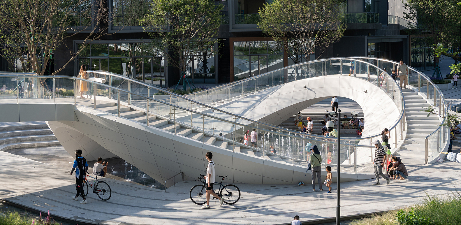 A successful public space (cr: Bing Lu)