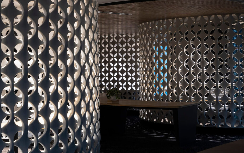 Woven Screen Office by Takashi Niwa Architects 