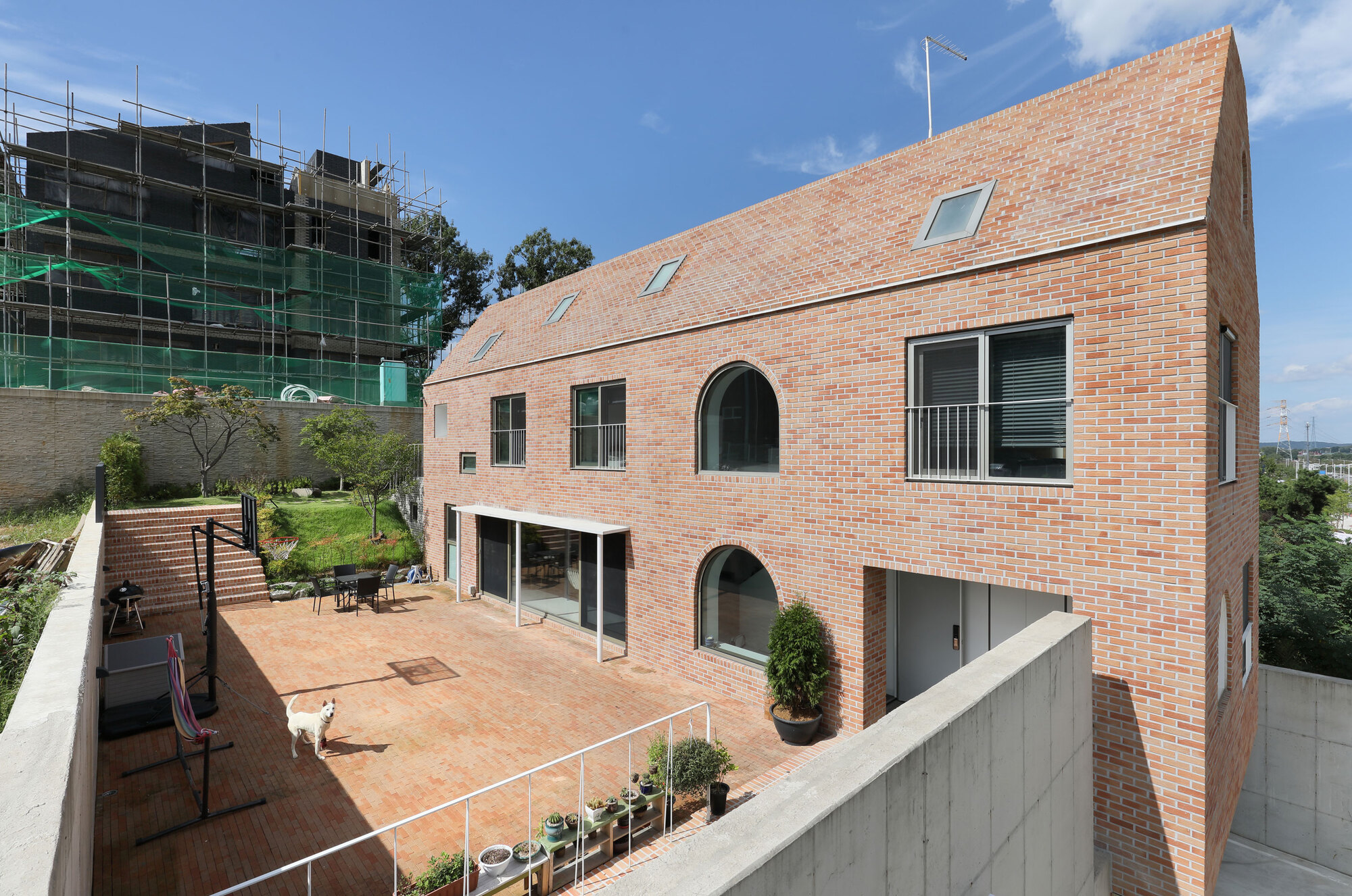 SOBO Architects designed Zeppelin House on three floors